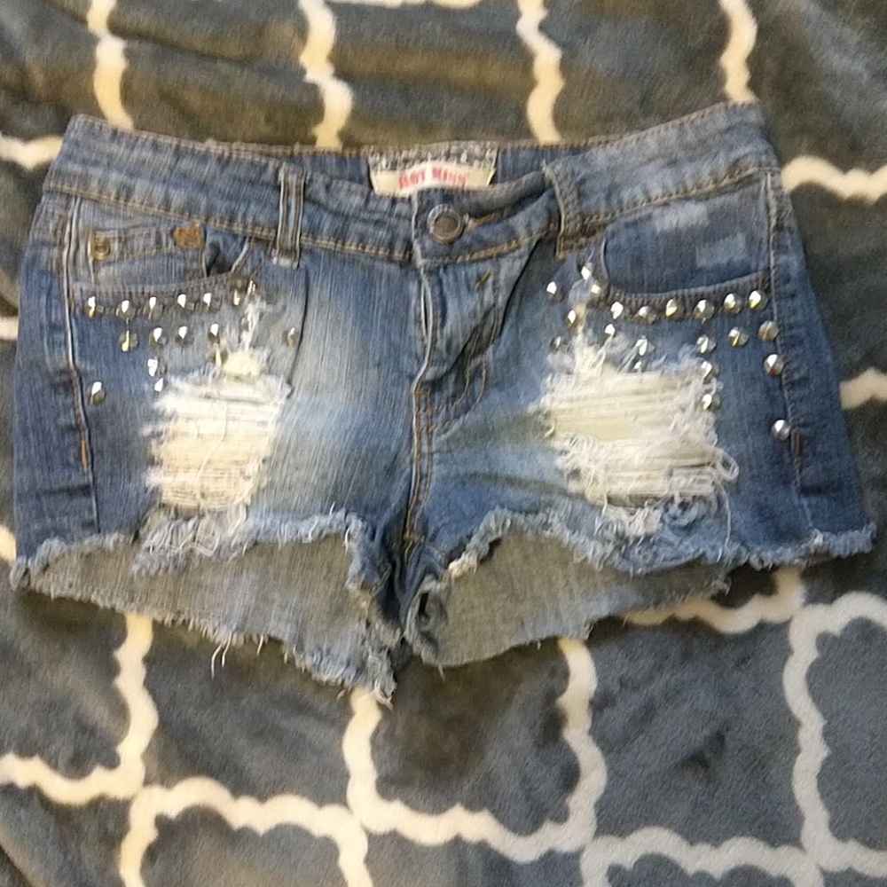 Hot kiss shorts